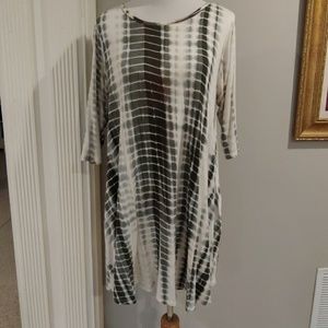 L & B Tunic Dress